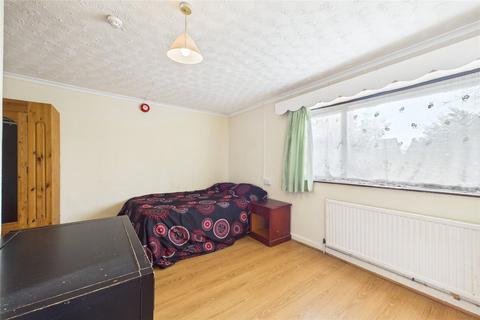 1 bedroom in a house share to rent, Albert Street, Slough, Berkshire, SL1