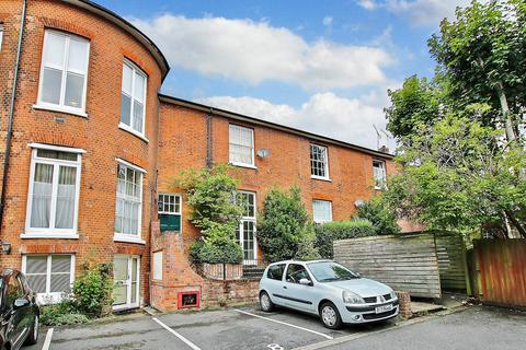 Studio to rent, St. Peter Street, Winchester, Studio Flat
