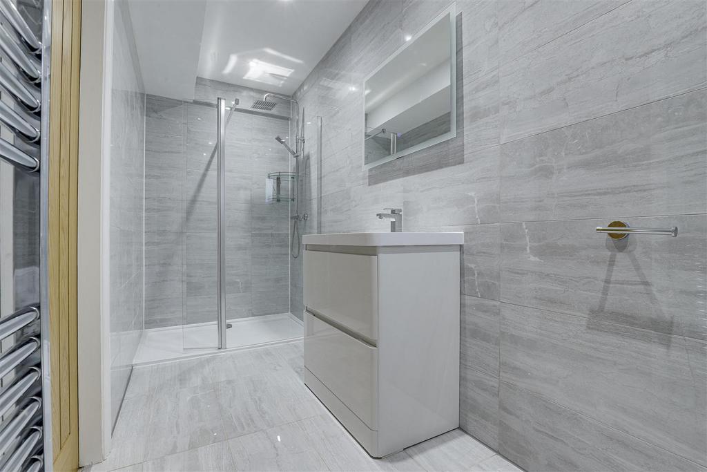 En-Suite 1