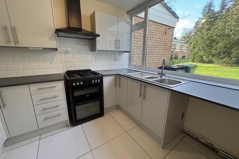 3 bedroom house to rent, The Brake, Hagley, Stourbridge