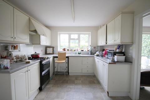 undefined, Woodlands Road, Harrogate, HG2 7AY