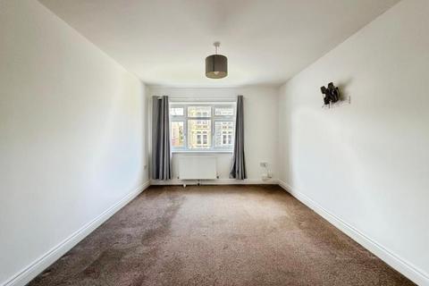 1 bedroom flat to rent, Clare Avenue, Bristol BS7