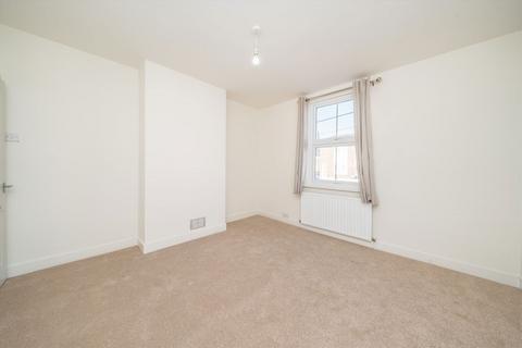 undefined, Elm Road, Kingston Upon Thames KT2