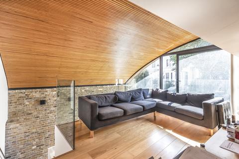 2 bedroom detached house to rent, Earls Court Gardens, Earls Court, London, SW5