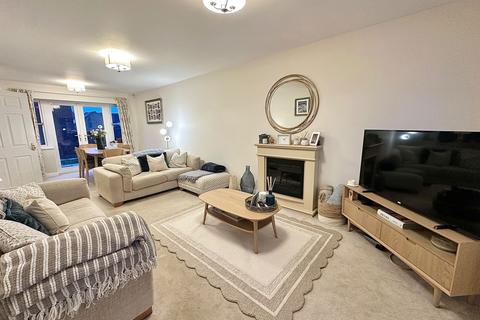 3 bedroom semi-detached house for sale, St. Crispin Crescent, Northampton NN5