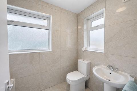 3 bedroom semi-detached house to rent, Gayhurst Road, High Wycombe