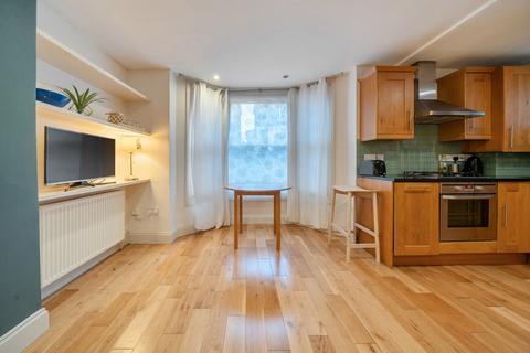 2 bedroom apartment for sale, Oxford Road, Ealing, London