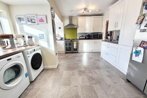 3 bedroom semi-detached house for sale, Calewood Road, Brierley Hill DY5