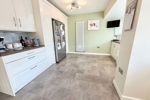 3 bedroom semi-detached house for sale, Calewood Road, Brierley Hill DY5