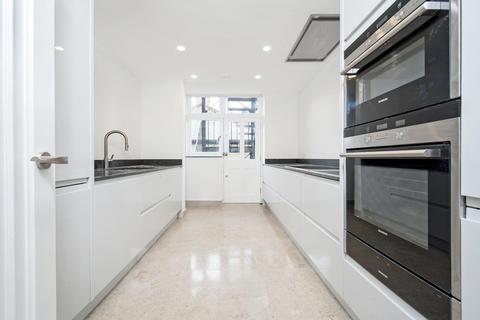 3 bedroom apartment to rent, Weymouth Street, Marylebone, W1G