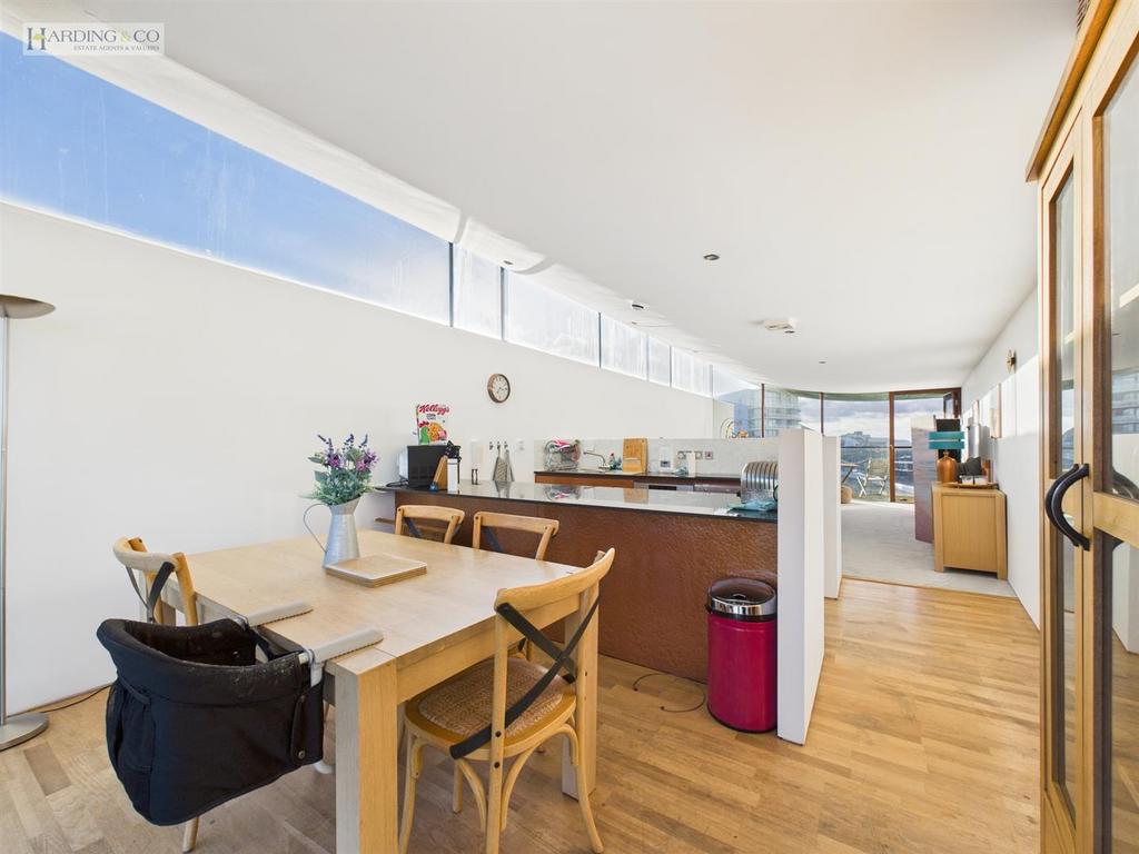 Dining Area .2.jpg