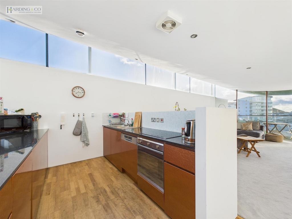 Kitchen .2.jpg