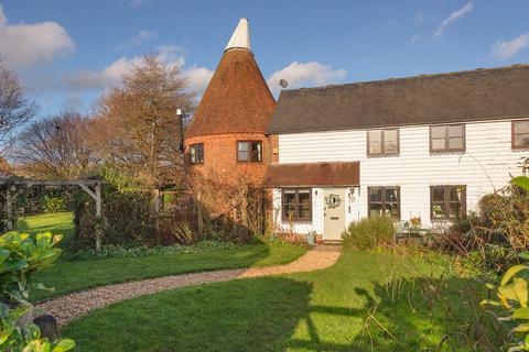4 bedroom semi-detached house for sale, Maidstone Road, Nettlestead, ME18