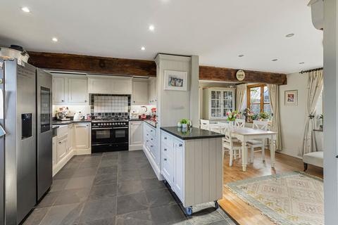 4 bedroom semi-detached house for sale, Maidstone Road, Nettlestead, ME18