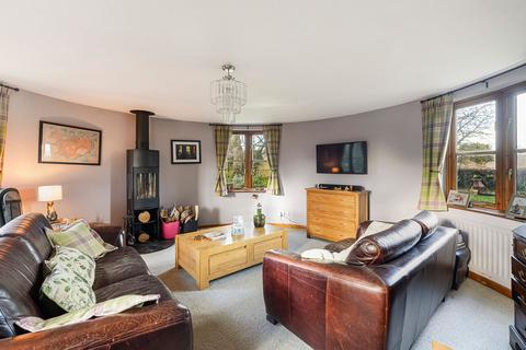 4 bedroom semi-detached house for sale, Maidstone Road, Nettlestead, ME18