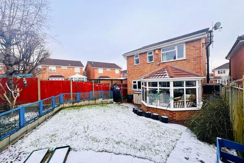 3 bedroom detached house for sale, Wiltshire Close Woolston, Warrington