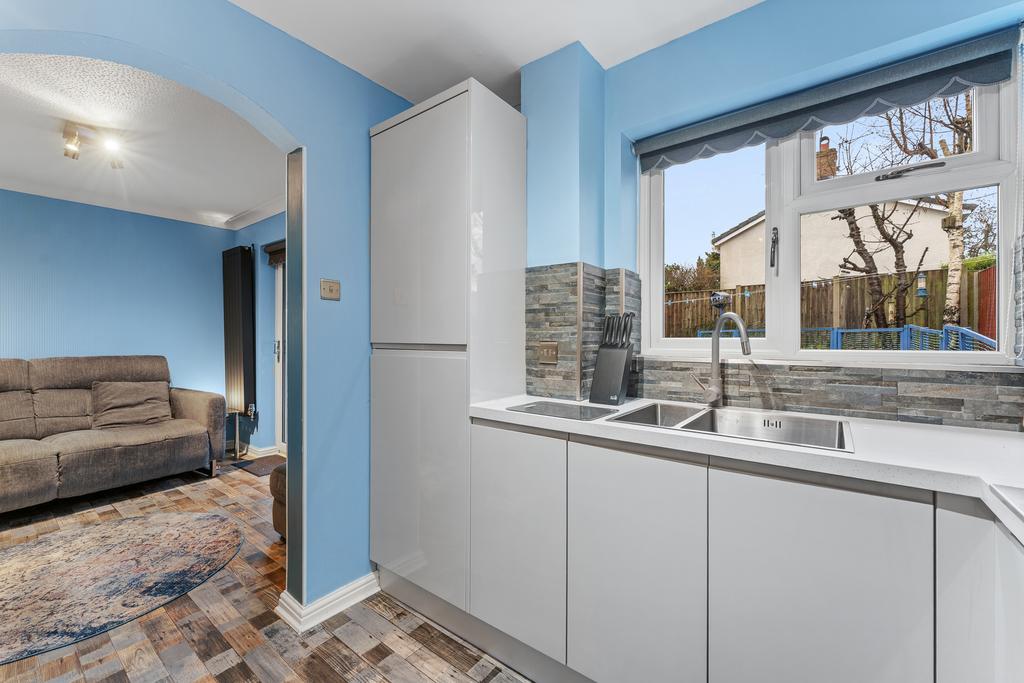 53 WILTSHIRE CLOSE-21.jpg