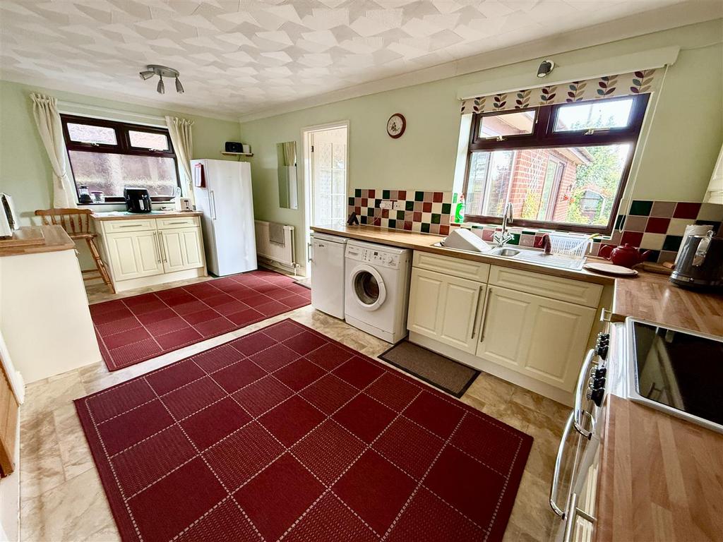 Kitchen breakfast room