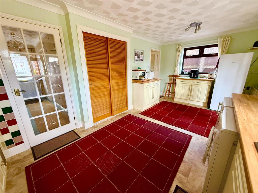 Kitchen breakfast room