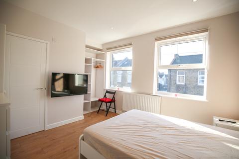 1 bedroom flat to rent, London E16