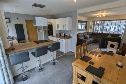 3 bedroom semi-detached house for sale, Hilda Park, South Pelaw, DH2