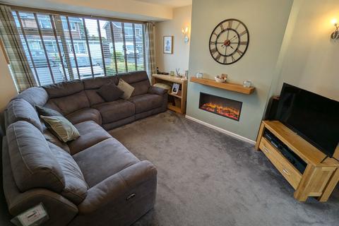 3 bedroom semi-detached house for sale, Hilda Park, South Pelaw, DH2