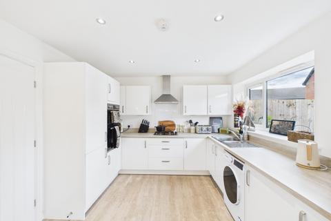 3 bedroom semi-detached house for sale, Hammersmith Close, Hull, HU8 0AJ