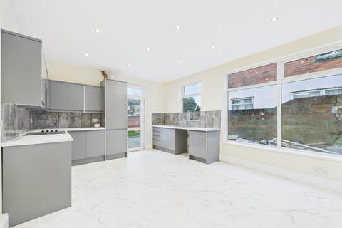 5 bedroom terraced house for sale, St. Georges Road, Hull,HU3 3QE