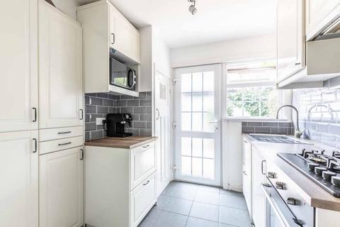 2 bedroom apartment to rent, Buckfield Court, Richings Park SL0