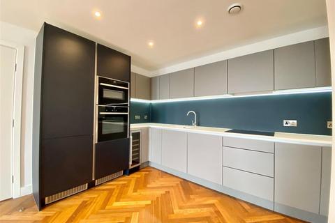 2 bedroom apartment to rent, Deansgate Square, Owen Street, Manchester