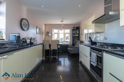 undefined, Dalesford Crescent, Macclesfield, SK10 3LE