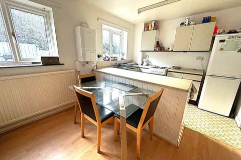 3 bedroom end of terrace house for sale, Grange Road, Torquay
