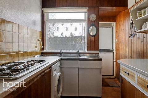3 bedroom terraced house for sale, Grafton Avenue, Rochester