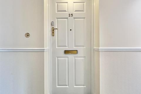 2 bedroom apartment for sale, Worcester Road, Hagley