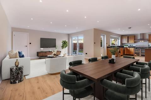 5 bedroom detached house for sale, Bridge Street, Walton-On-Thames, KT12