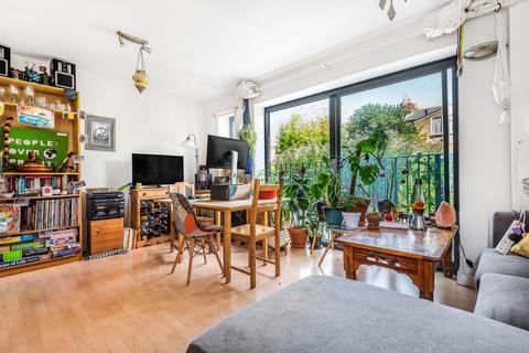 1 bedroom flat to rent, Anstey Road Peckham SE15