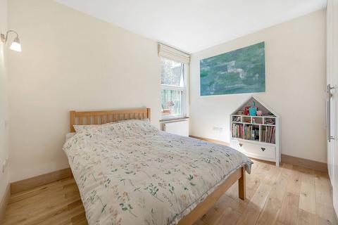 1 bedroom flat to rent, Trebovir Road, Earls Court, London, SW5