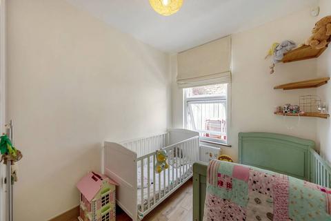 1 bedroom flat to rent, Trebovir Road, Earls Court, London, SW5