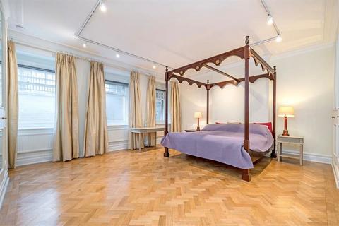 2 bedroom flat to rent, Queen's Gate, London SW7