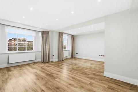 3 bedroom flat to rent, Sloane Street, London SW1X