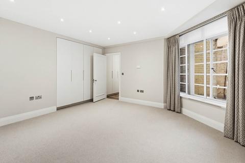 3 bedroom flat to rent, Sloane Street, London SW1X