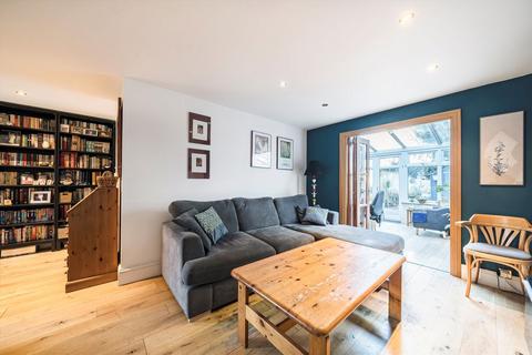 undefined, Oliver Close, London W4