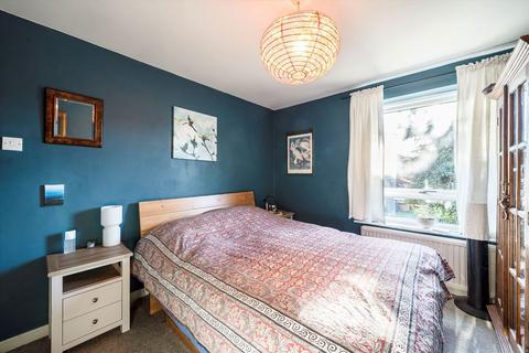 undefined, Oliver Close, London W4