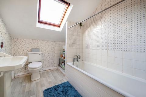 3 bedroom flat to rent, Mowbray Road, London NW6