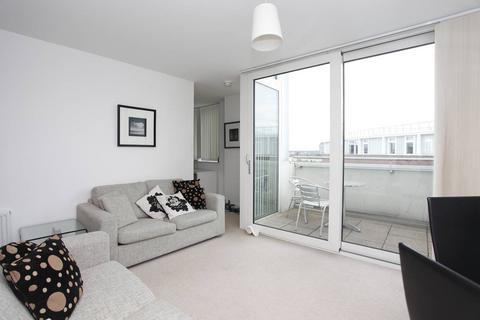 1 bedroom flat to rent, Surrey Quays Road, Canada Water, London, SE16