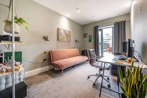 2 bedroom flat to rent, The Grand, Grange Road, Bermondsey, London, SE1