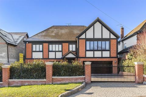 undefined, Mymms Drive, Brookmans Park, Hertfordshire, AL9