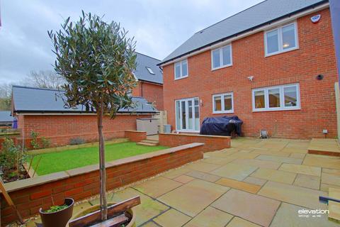 5 bedroom detached house for sale, Pembroke Lane, Whitehouse, Milton Keynes, MK8