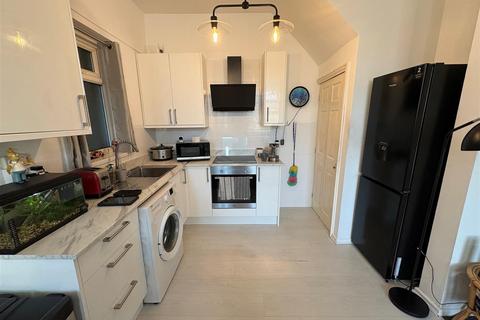 2 bedroom terraced house for sale, Rook Lane, East Bowling, Bradford