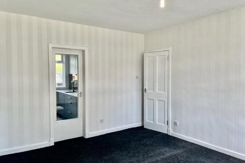 3 bedroom flat to rent, Paterson Park KY6